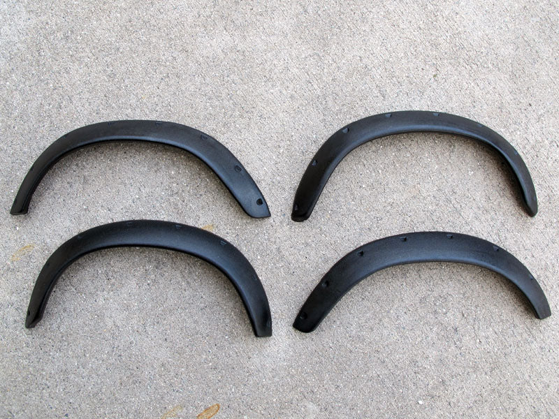 Black Rubber Side Fender Flares Set for Tamiya R/C Toy 1/10 Toyota Bruiser Hilux Mountaineer Trailfinder Truck