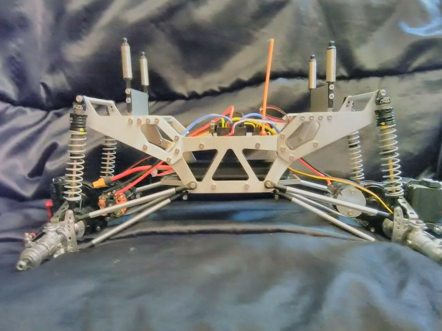 Custom Aluminum Chassis Frame Base Style for Tamiya R/C 1/10 Super Clodbuster Bullhead Crawler