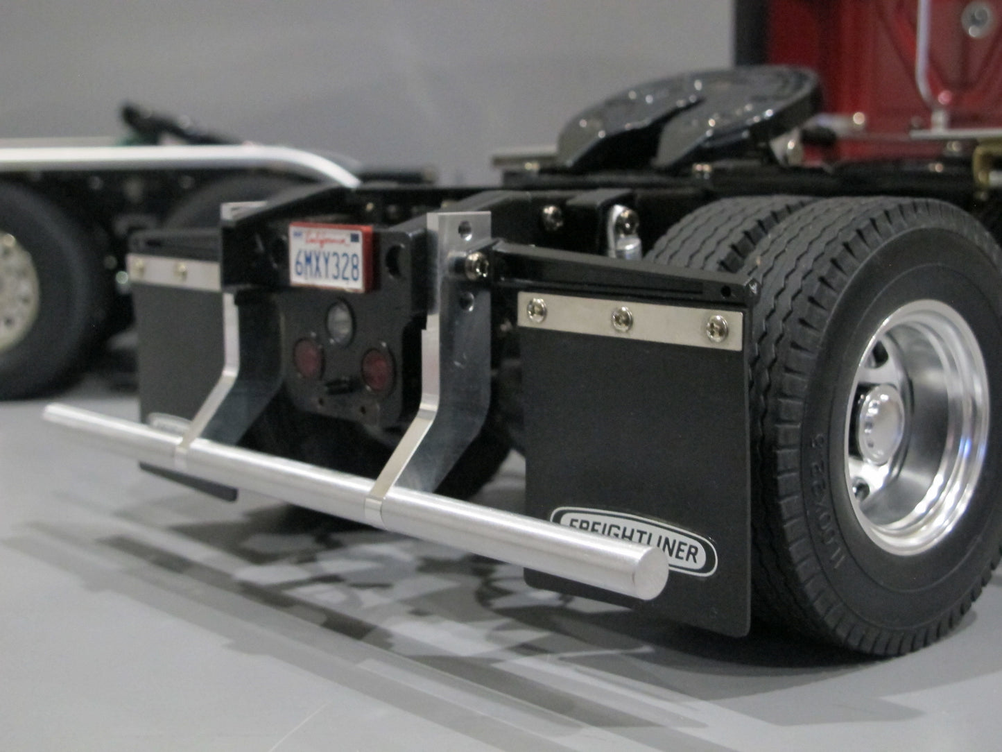 Aluminum Rear Bumper Protector Bar for Tamiya Toy R/C 1/14 King Hauler Grand Hauler Globeliner Semi Truck