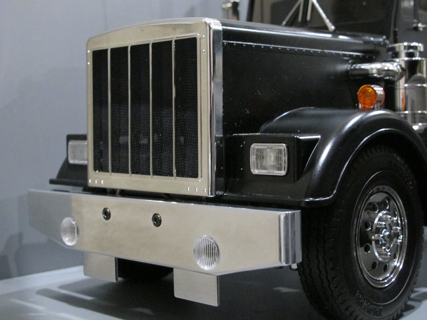 Aluminum Factory Style Front Bumper Guard for Tamiya R/C 1/14 Semi King Hauler Grand Hauler Globeliner