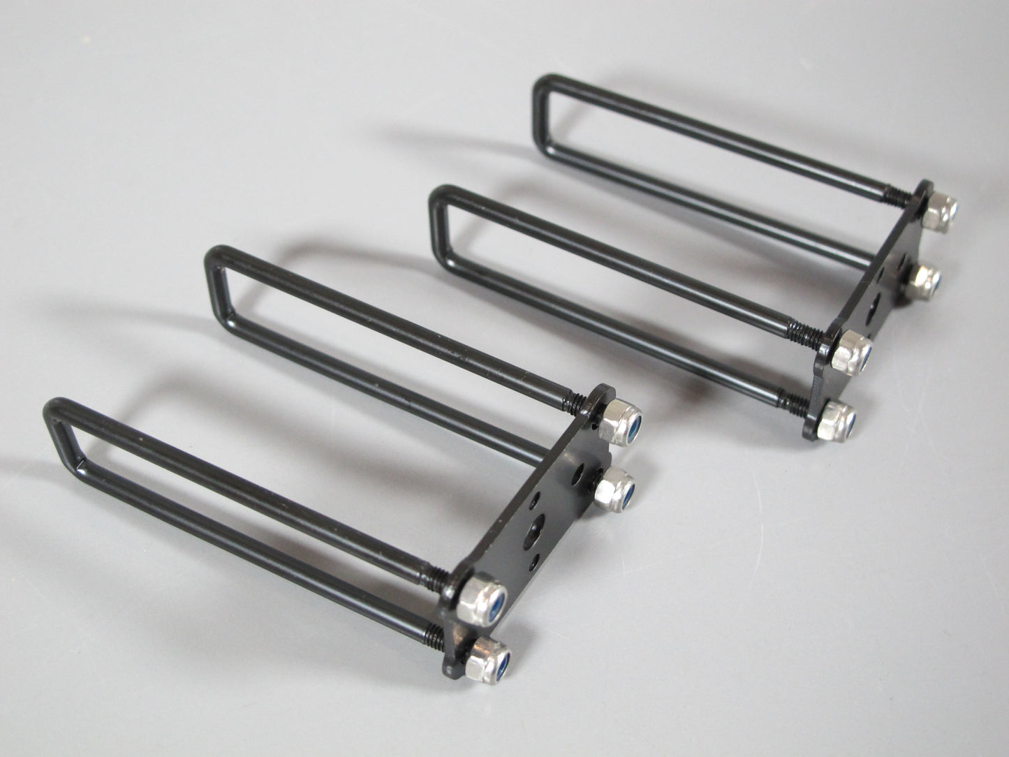 Pair Axle Suspension U- Bolts & Mount Plate for Tamiya 1/10 R/C Ford Juggernaut 1 2