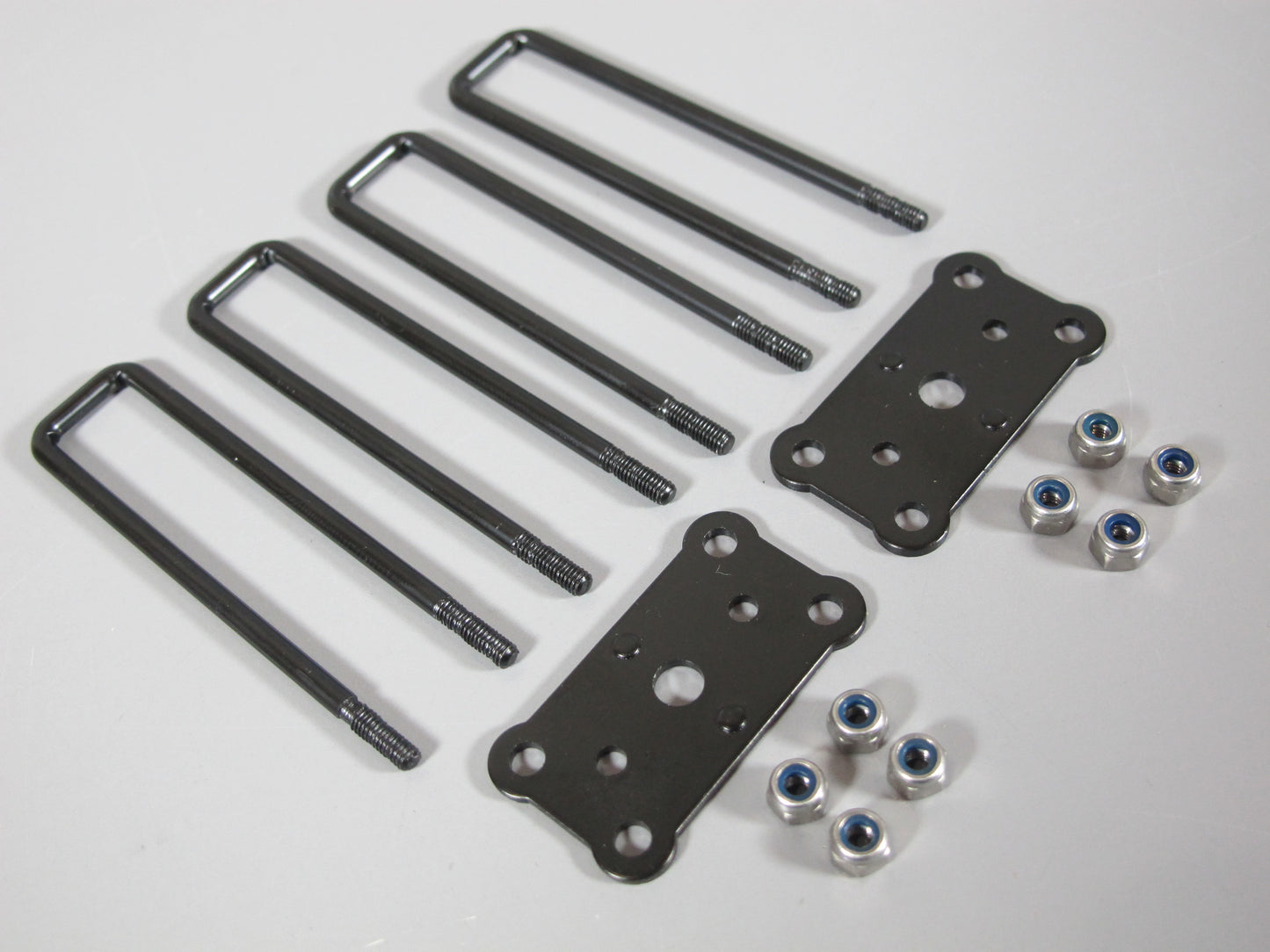 Pair Axle Suspension U- Bolts & Mount Plate for Tamiya 1/10 R/C Ford Juggernaut 1 2
