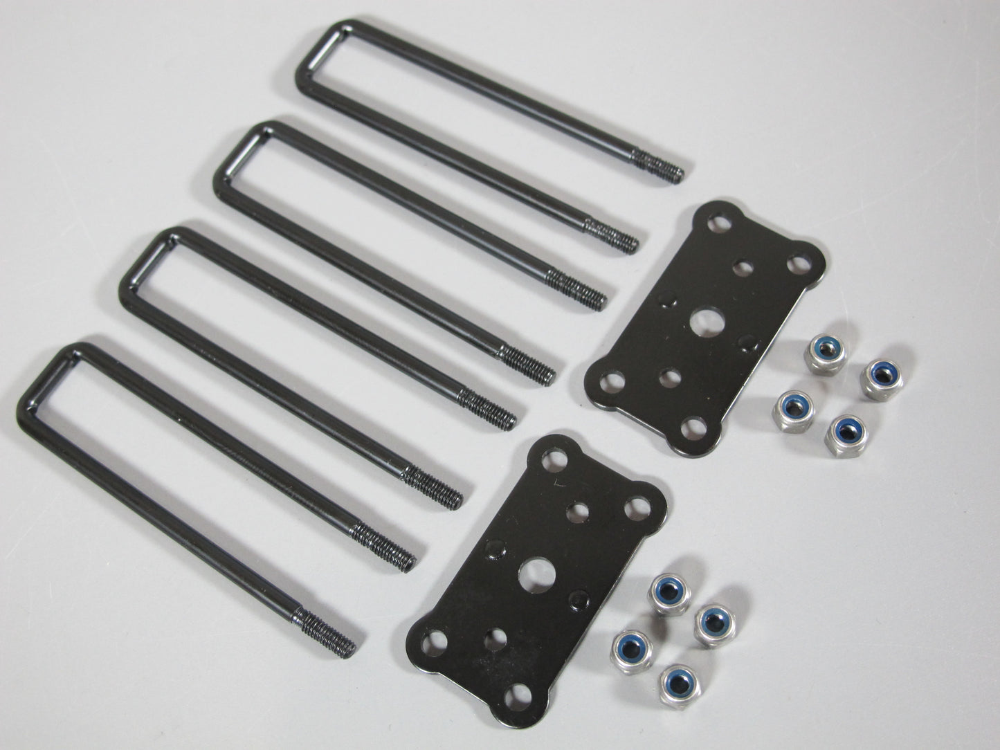 Pair Axle Suspension U- Bolts & Mount Plate for Tamiya 1/10 R/C Ford Juggernaut 1 2