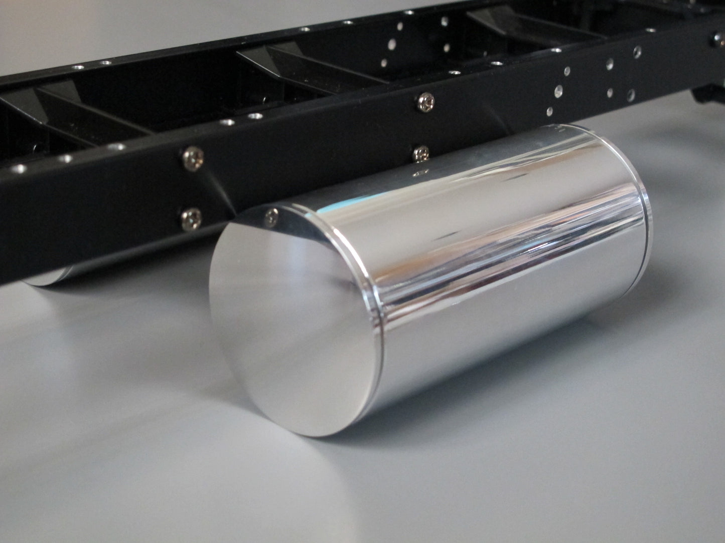 Aluminum 4" inch Fuel Gas Round Tanks + J-Style Mount Bracket for Tamiya R/C Toy 1/14 Knight Hauler King Hauler Grand Hauler Globeliner