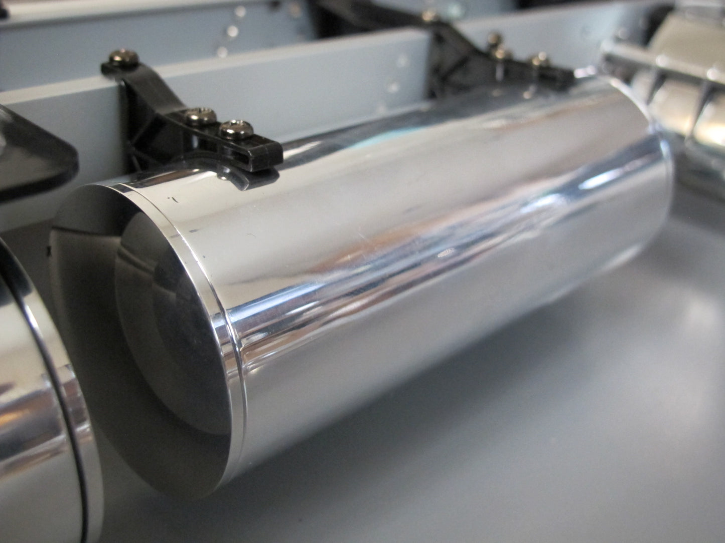Aluminum 5" inch Fuel Gas Round Tanks + J-Style Mount Bracket for Tamiya R/C Toy 1/14 Knight Hauler King Hauler Grand Hauler Globeliner