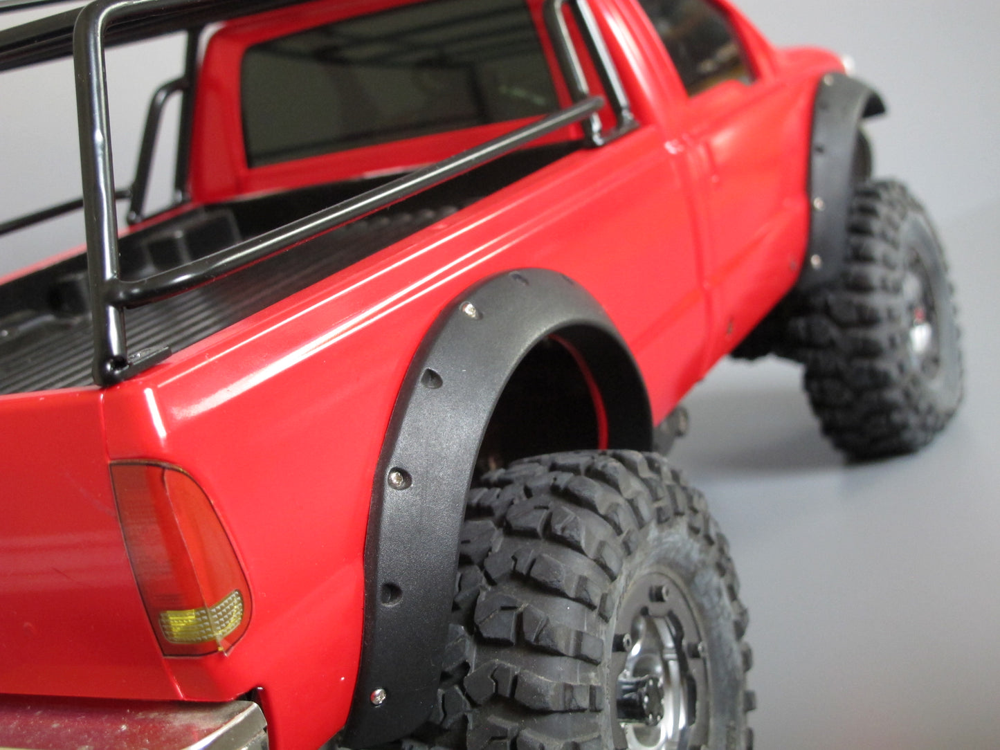 Black Rubber Add-On Fender Flares Set for Tamiya R/C Toy 1/10 Juggernaut Ford F350 F-350 High Lift Truck