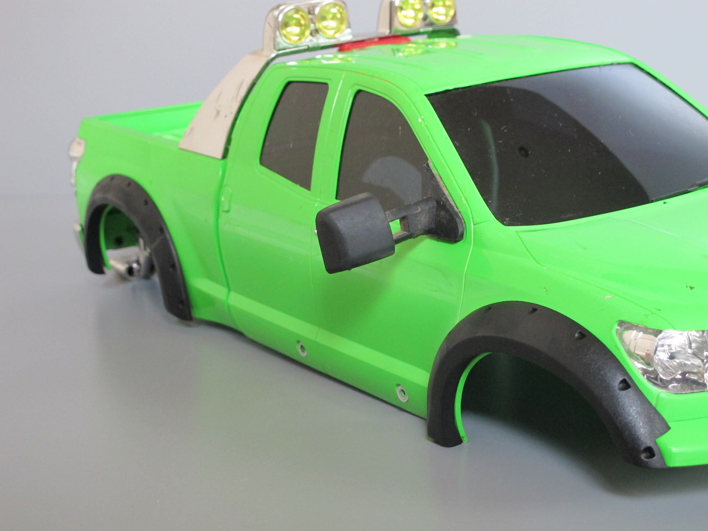 Black Rubber Fender Flares Set Add-On for Tamiya R/C Toy 1/10 Toyota Tundra High-Lift Truck