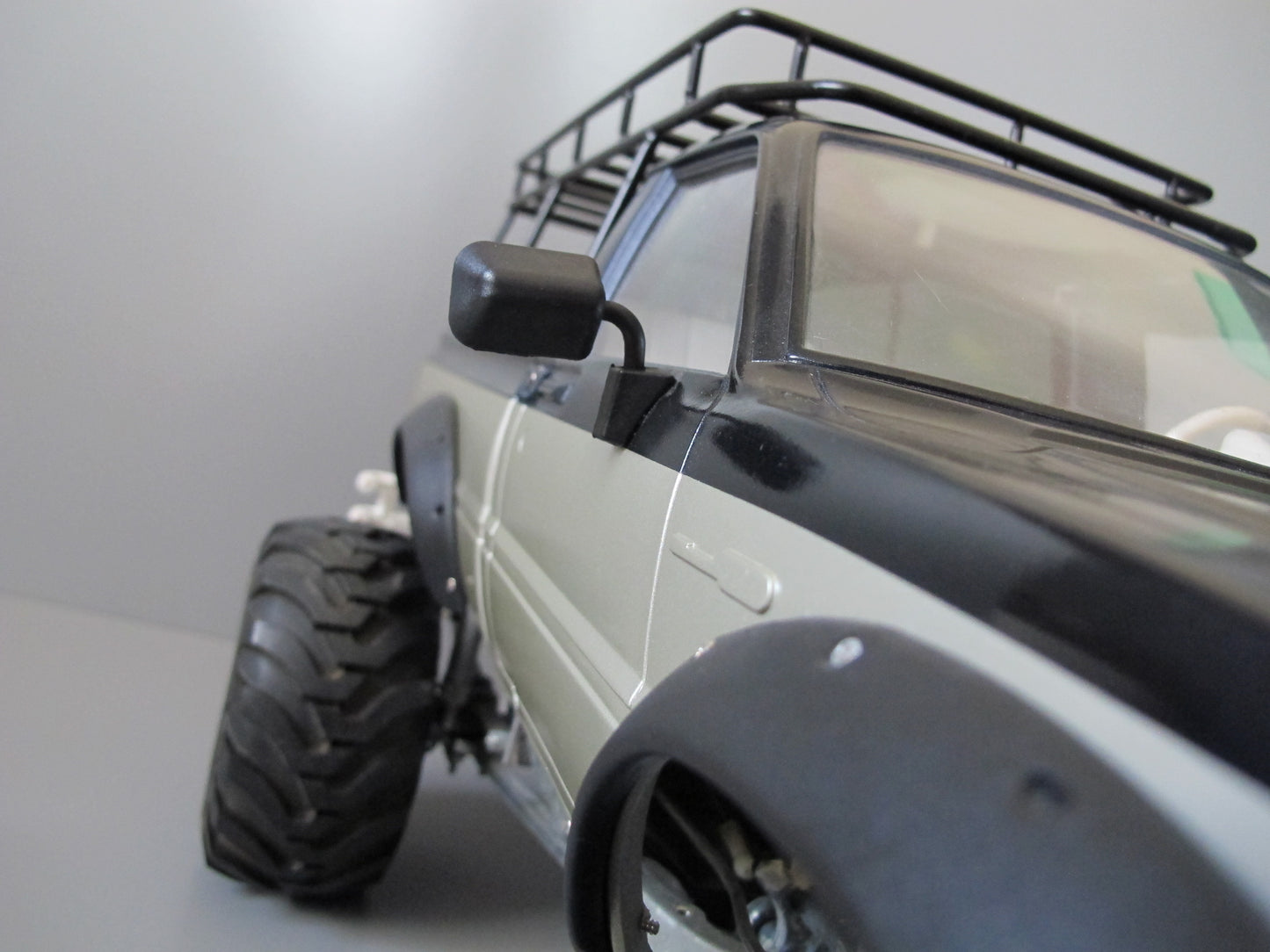 Pair Black Rubber L/R Side Window Mirror for Tamiya R/C Toy 1/10 Toyota Pick Up Bruiser Hilux Mountaineer RC4WD