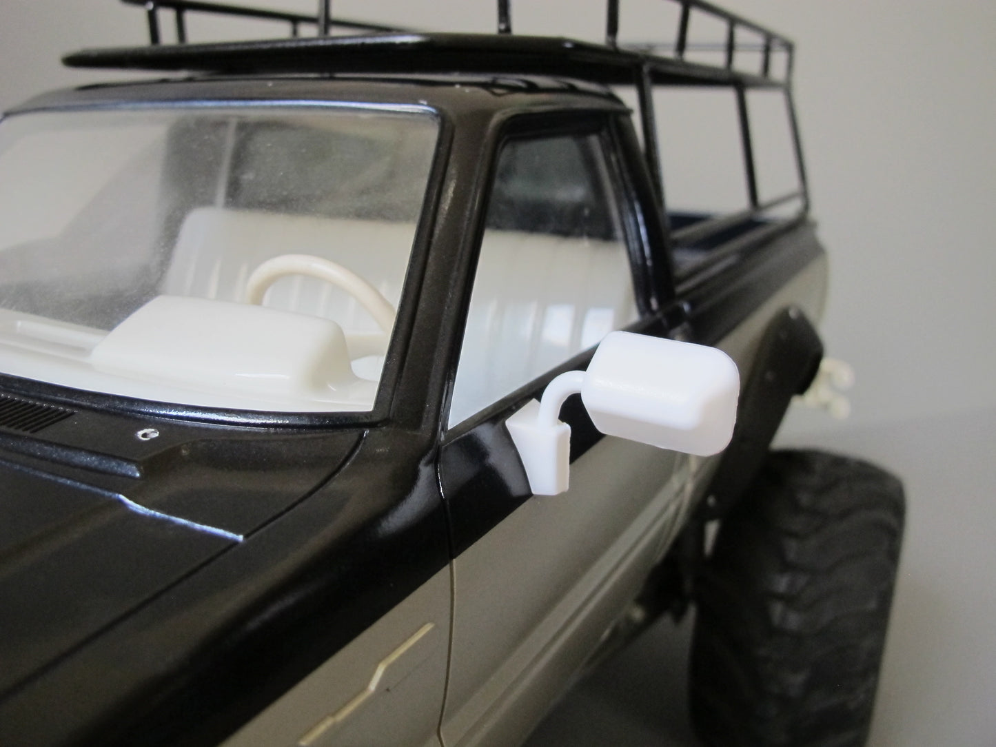 Pair White Rubber L/R Side Window Mirror for Tamiya R/C Toy 1/10 Toyota Hilux Bruiser Trailfinder RC4WD