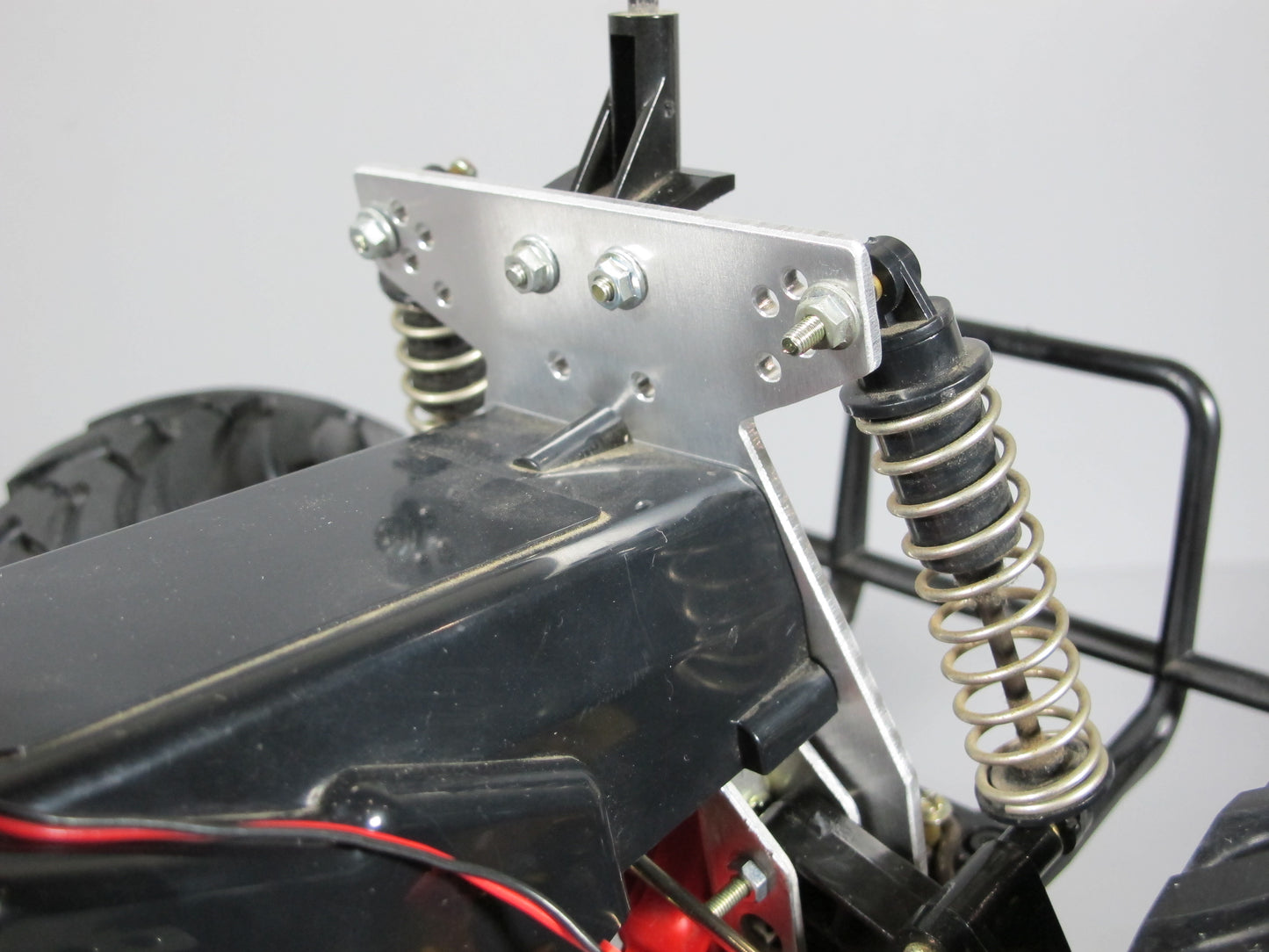 Aluminum Front Shock Body Post Mount Tower Plate for 1/10 R/C Toy Tamiya Brat Blackfoot Monster Beetle