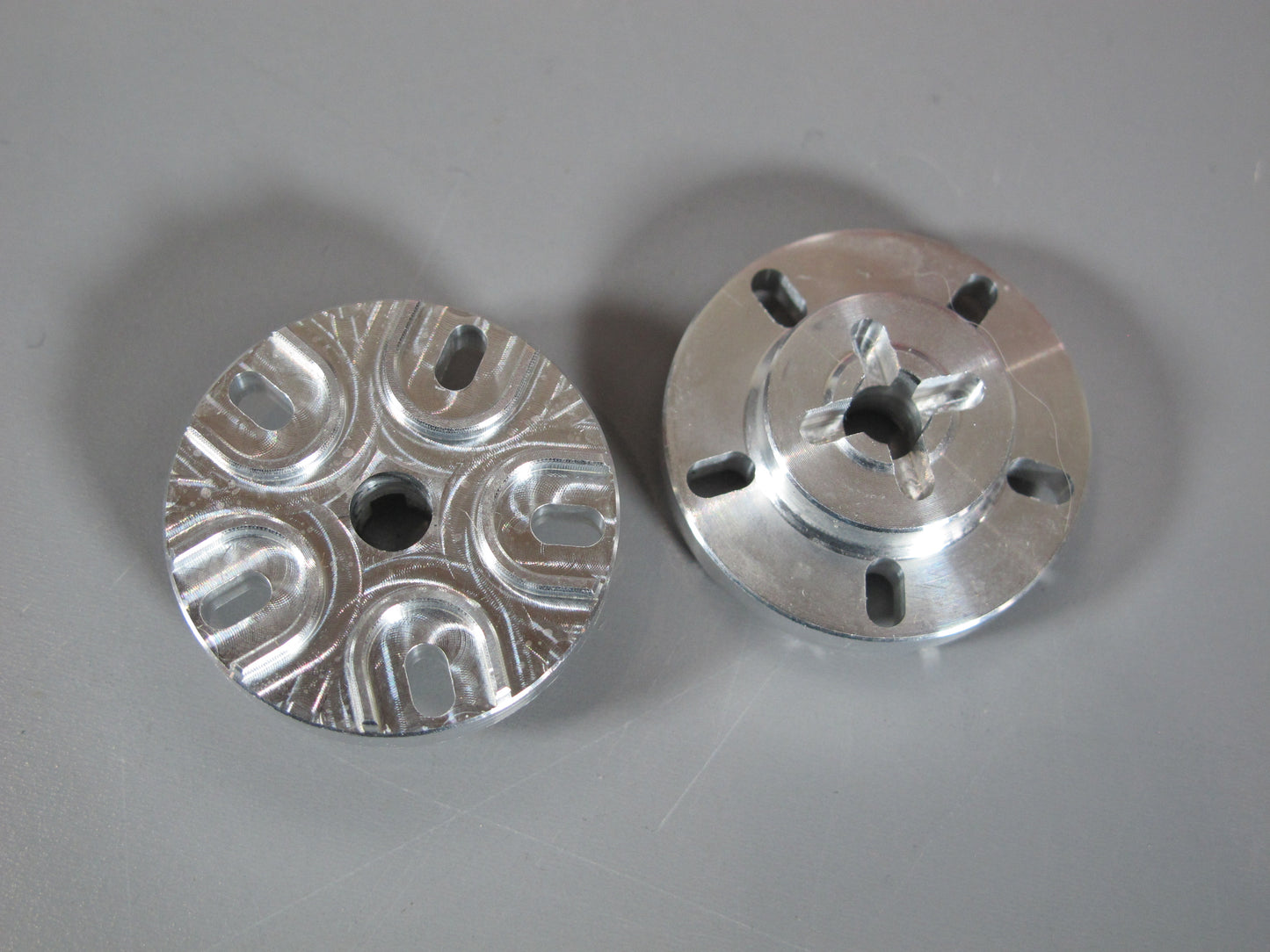 Pair Aluminum Rear Wheel Hub Adapter Plate for Tamiya 1/10 Monster Beetle Blackfoot Frog Sand Scorcher Hornet Montero Champ Lunch Box