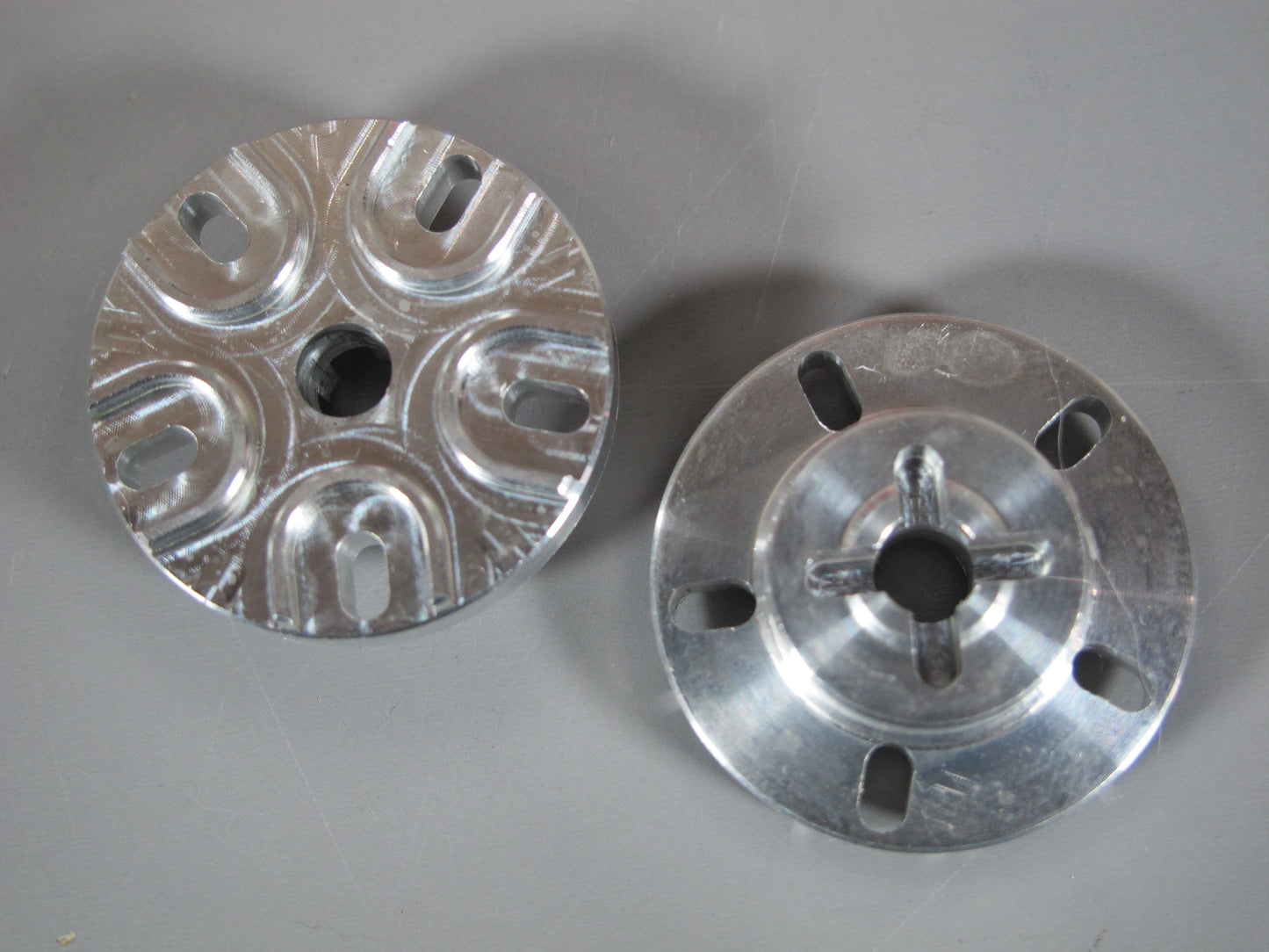 Pair Aluminum Rear Wheel Hub Adapter Plate for Tamiya 1/10 Monster Beetle Blackfoot Frog Sand Scorcher Hornet Montero Champ Lunch Box
