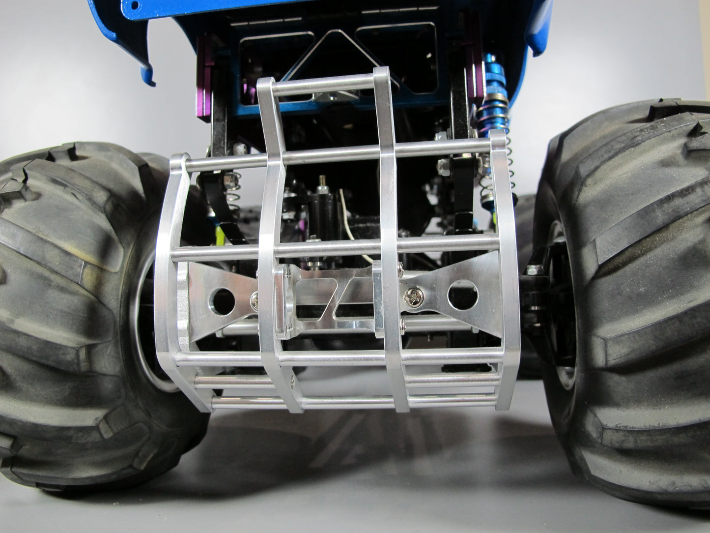 Tamiya 1/10 RC Ford F350 Juggernaut 1 2 Aluminum Axle Mount Bumper Grill Guard