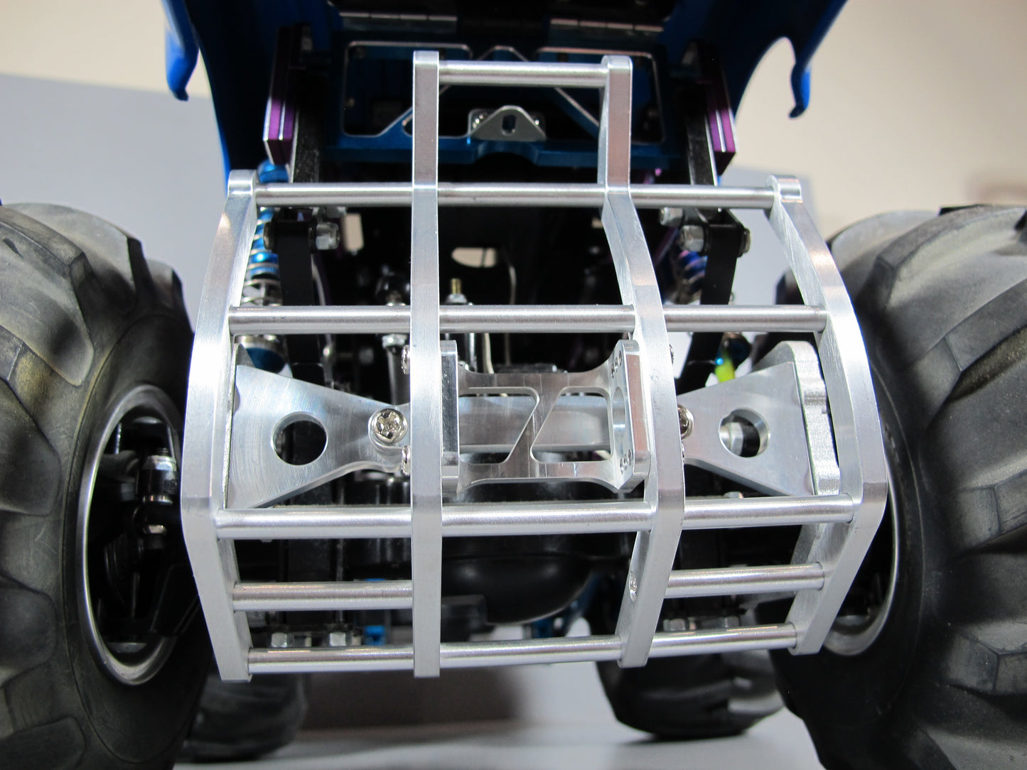 Tamiya 1/10 RC Ford F350 Juggernaut 1 2 Aluminum Axle Mount Bumper Grill Guard