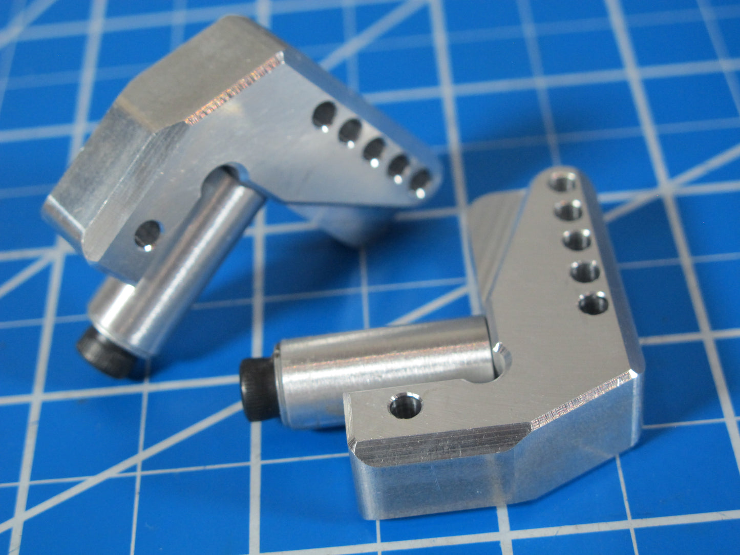 Aluminum Front & Rear Axle Link Suspension Linkage Mount Lock Style Tamiya 1/10 R/C Bullhead Clodbuster