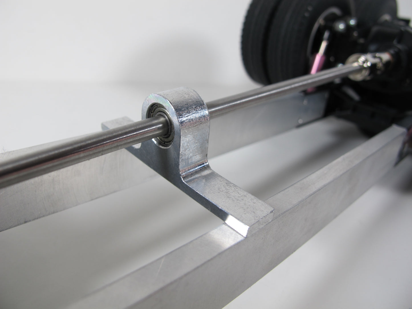 Drive Shaft Axle Holder Bridge Hanger Chassis Mount for Tamiya R/C Toy 1/14 King Hauler Grand Hauler Knight Hauler Cascadia Aeromax Scania Actros Man