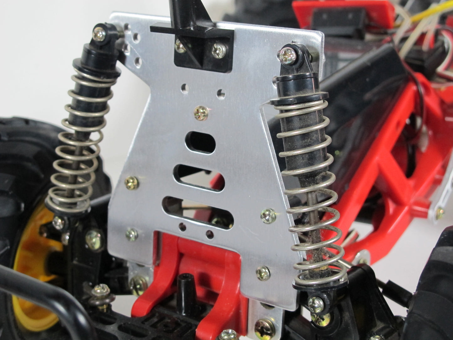 Aluminum Front Shock Body Post Mount Tower Plate for 1/10 R/C Toy Tamiya Brat Blackfoot Monster Beetle