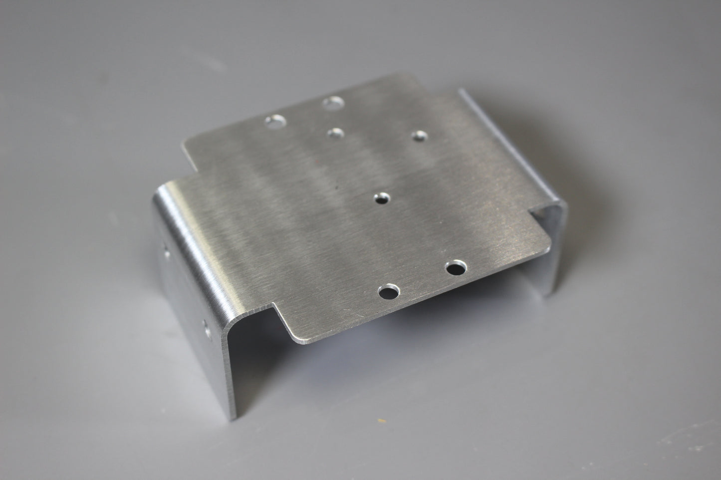 Aluminum Lower Protection Chassis Plate Brace Bracket for Tamiya 1/10 R/C Bullhead Super Clodbuster