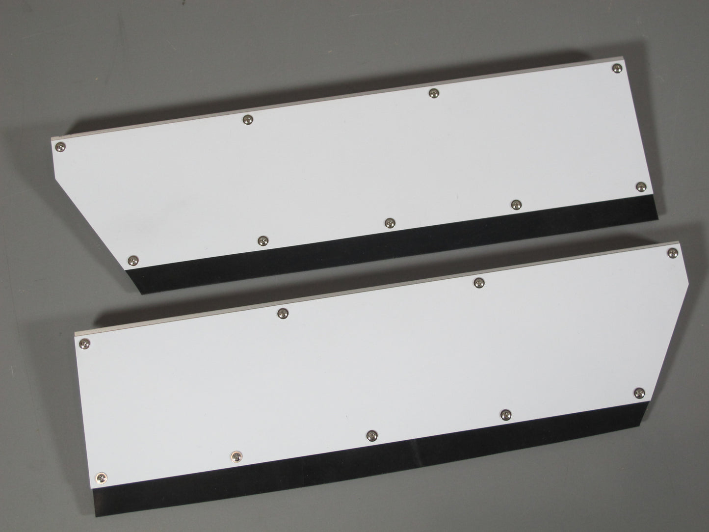 Aluminum Mount Side Protection Plastic + Rubber Flap Guard for Tamiya Toy R/C 1/14 Semi King Hauler Grand Hauler Tractor Flatbed Trailer