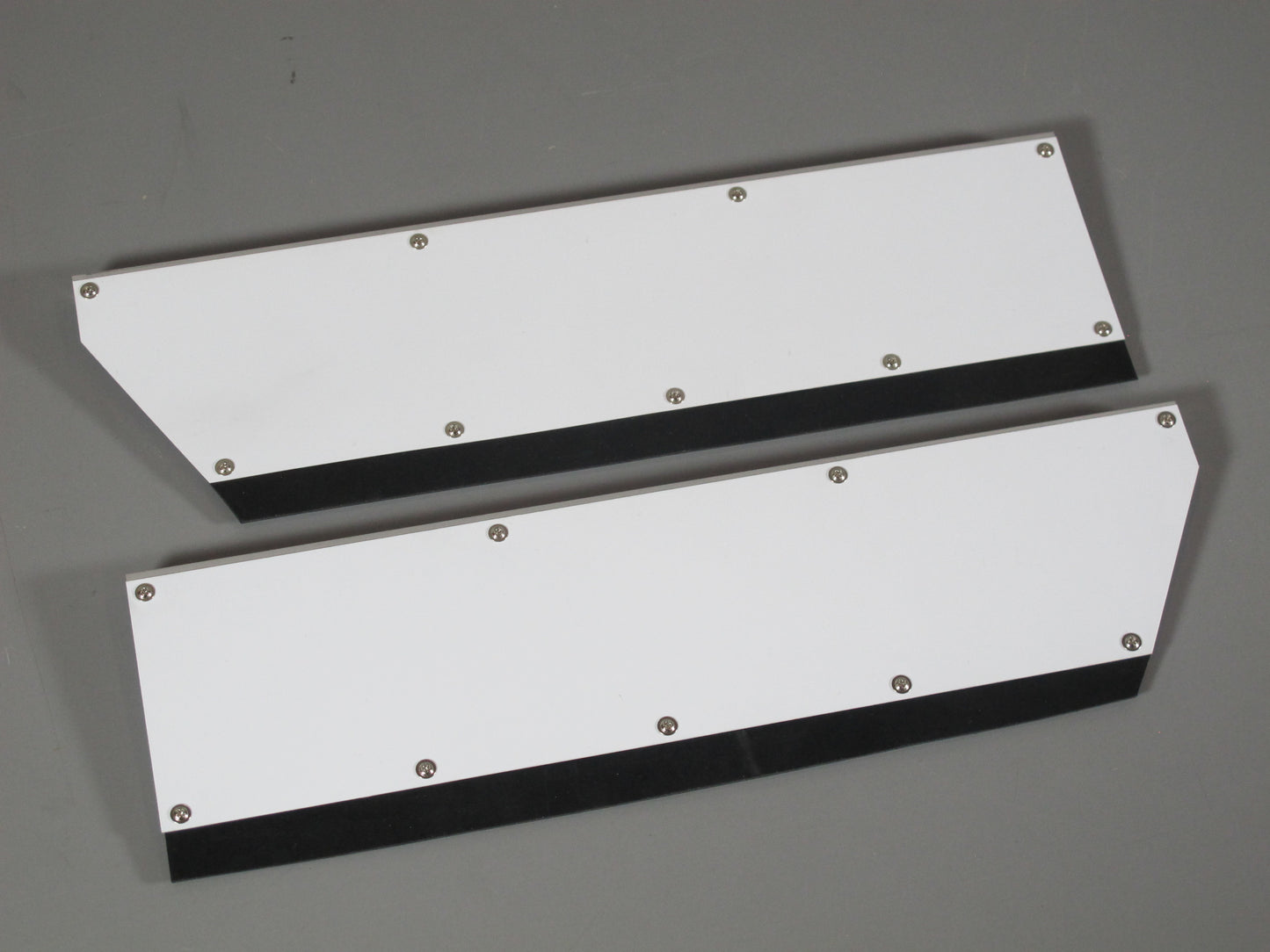 Aluminum Mount Side Protection Plastic + Rubber Flap Guard for Tamiya Toy R/C 1/14 Semi King Hauler Grand Hauler Tractor Flatbed Trailer