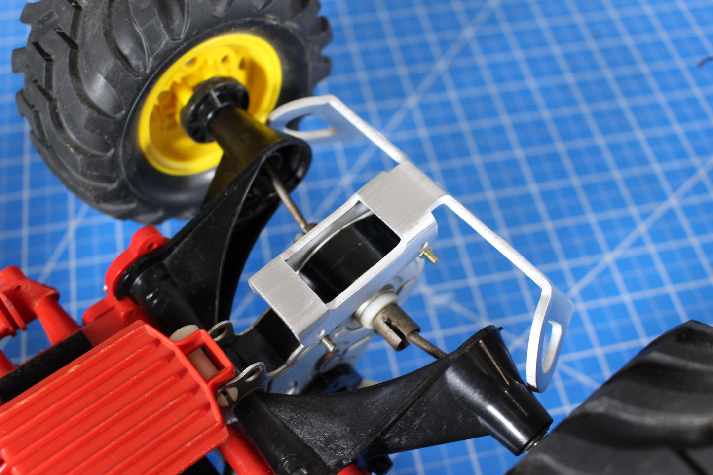 New Aluminum Rear Bumper for Tamiya 1/10 Blackfoot Monster Beetle Mud Blaster