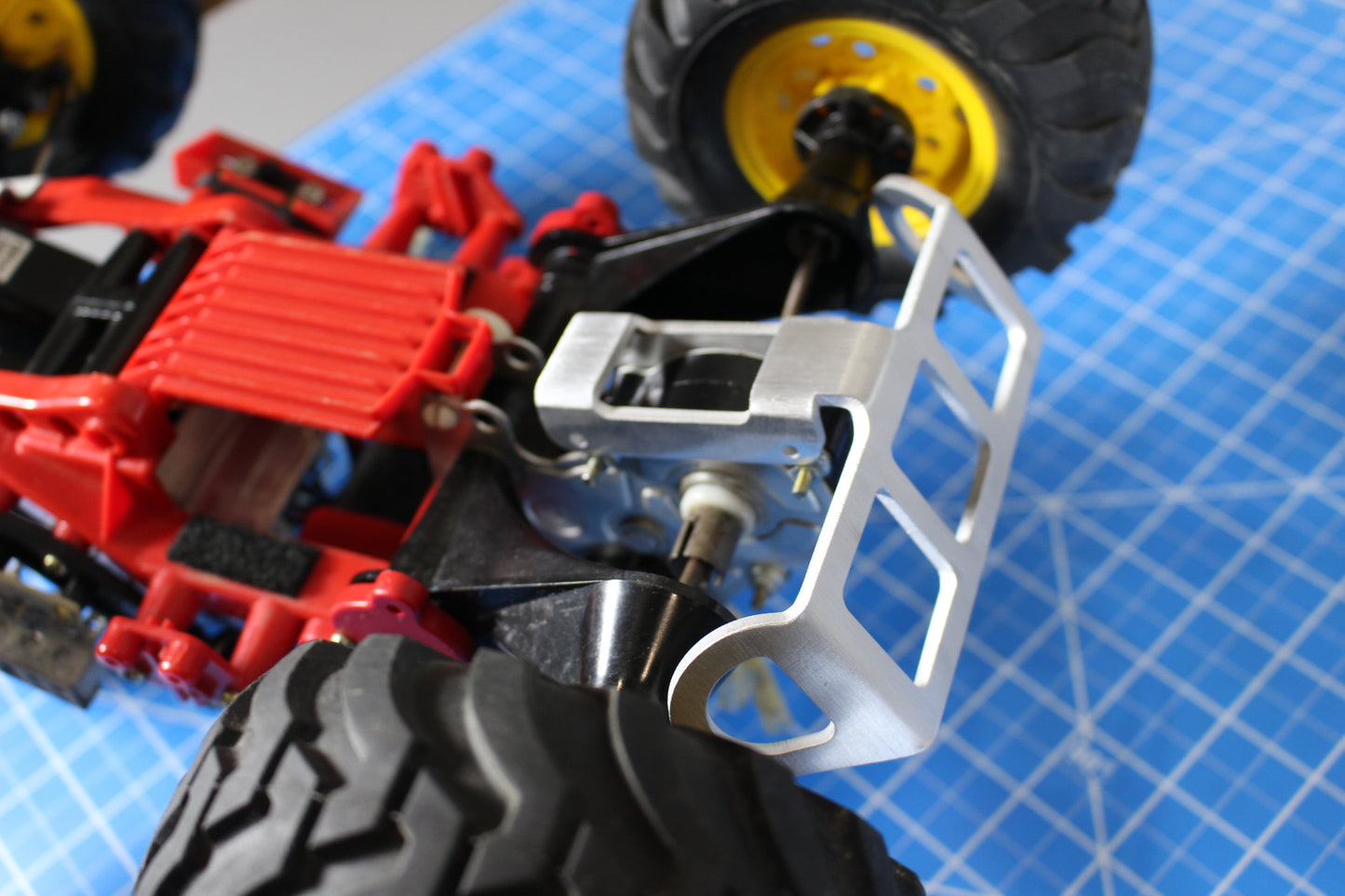 New Aluminum Rear Bumper for Tamiya 1/10 Blackfoot Monster Beetle Mud Blaster