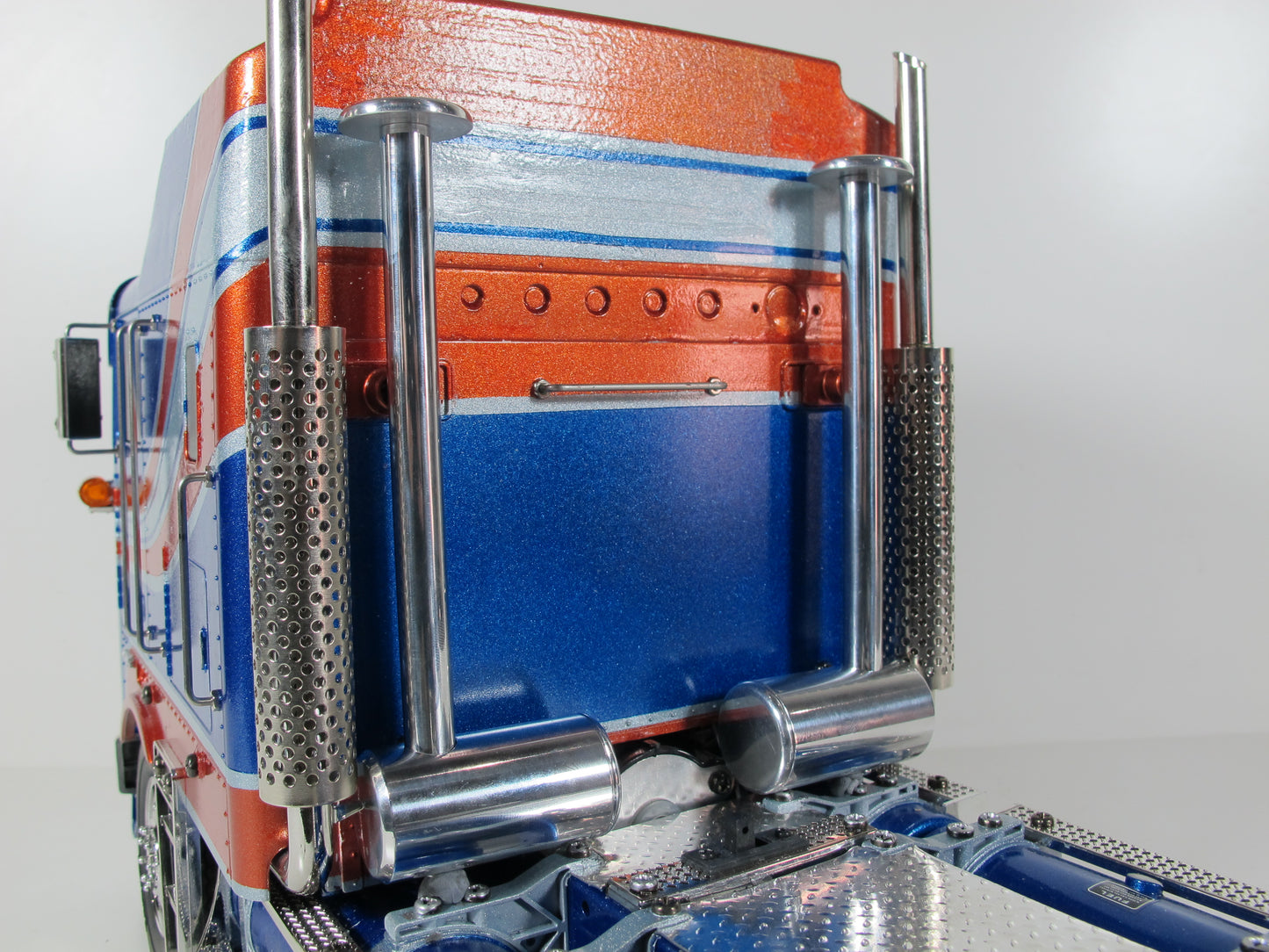 Pair Aluminum Simulate Side Air Cleaner Intake Tube Tamiya RC 1/14 King Hauer Grand Hauler Globeliner Aeromax Knight Hauler