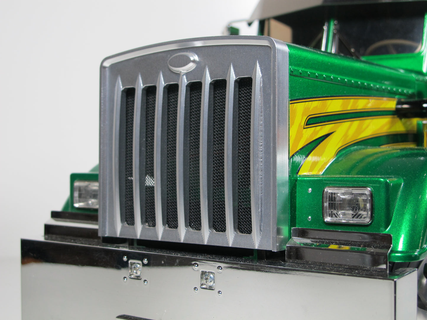 Aluminum Front Hood Grill Cover Guard Plate for Tamiya R/C Toy 1/14 Semi King Hauler Grand Hauler Semi Truck