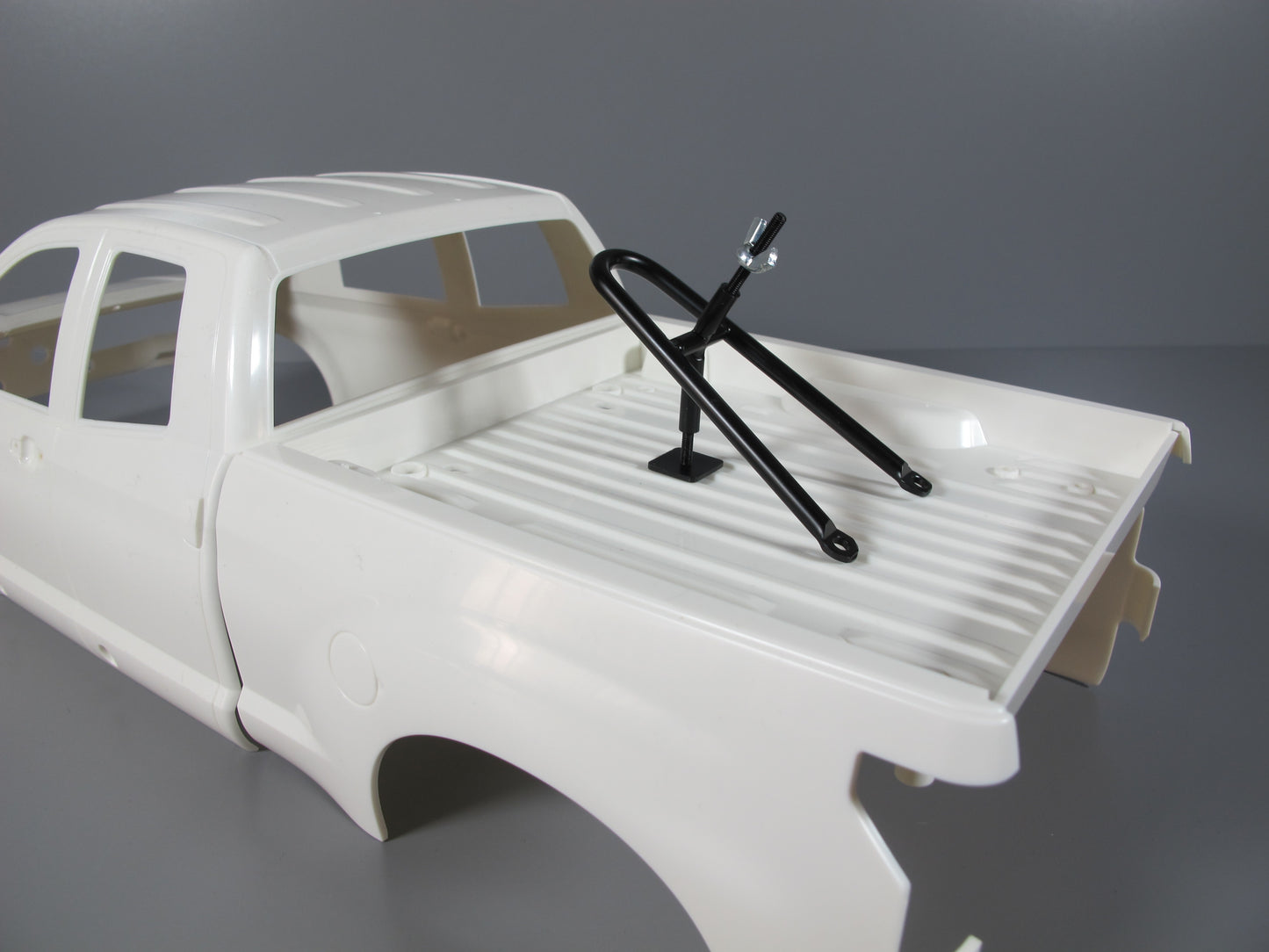 Metal Toy Truck Trunk Bed Mount Spare Tire Rack Stand for R/C Car Truck Tamiya Traxxas Kyosho Axial 1/10 F350 Hilux Tundra Clodbuster Blackfoot