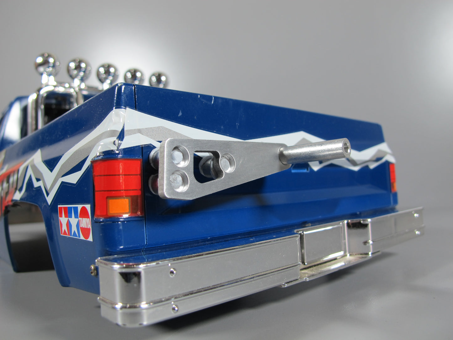 New "TOY" Aluminum Rear Spare Tire Rack Mount Stand for Tamiya Toy R/C 1/10 Ford F350 Tundra Hilux Blackfoot Super Clodbuster Bullhead King Grand Knight Hauler Truck