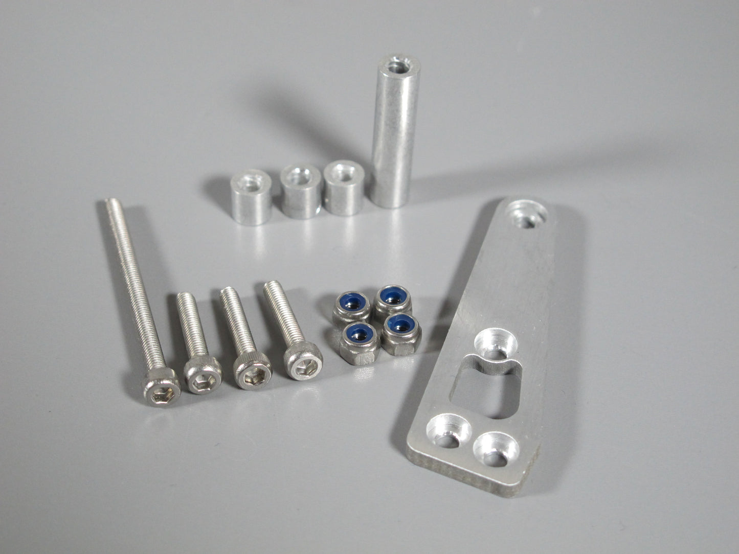 New "TOY" Aluminum Rear Spare Tire Rack Mount Stand for Tamiya Toy R/C 1/10 Ford F350 Tundra Hilux Blackfoot Super Clodbuster Bullhead King Grand Knight Hauler Truck