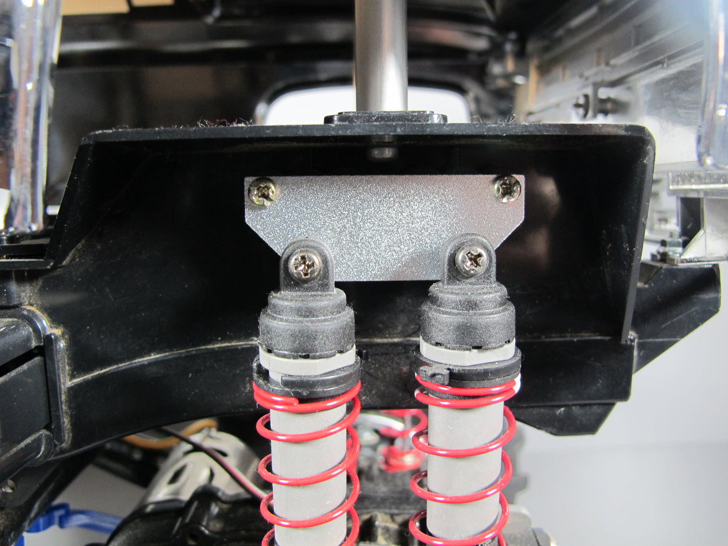 Aluminum Suspension Shock Lift Mount Plate Bracket 4 Pcs for Tamiya R/C 1/10 Bullhead Super Clodbuster