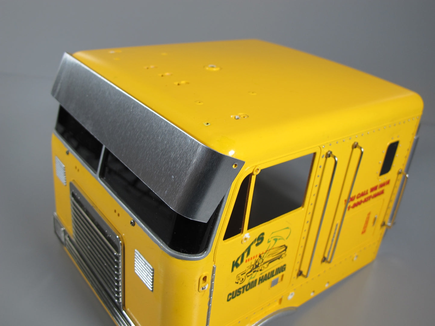 Aluminum Front Windshield Sun Visor Block Plate for Tamiya R/C Toy 1/14 Globeliner Semi Tractor Truck Globe Liner