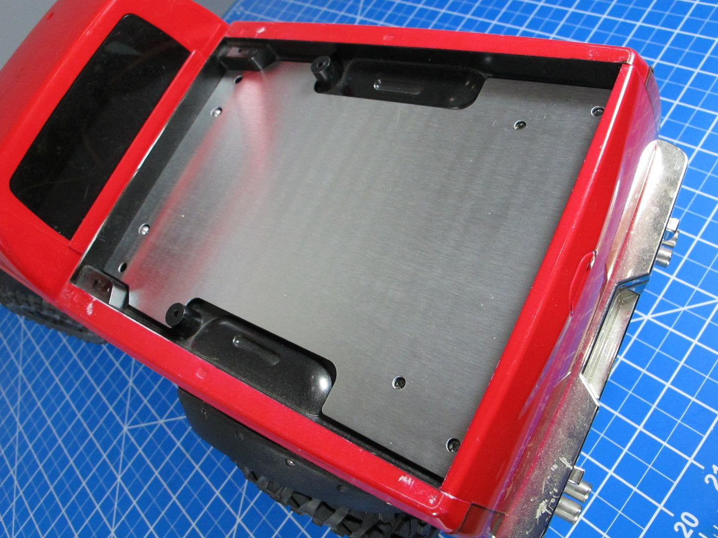 Aluminum Rear Bed Liner Trunk Cover Plate for Tamiya R/C Toy 1/10 Ford F350 F-350 Juggernaut
