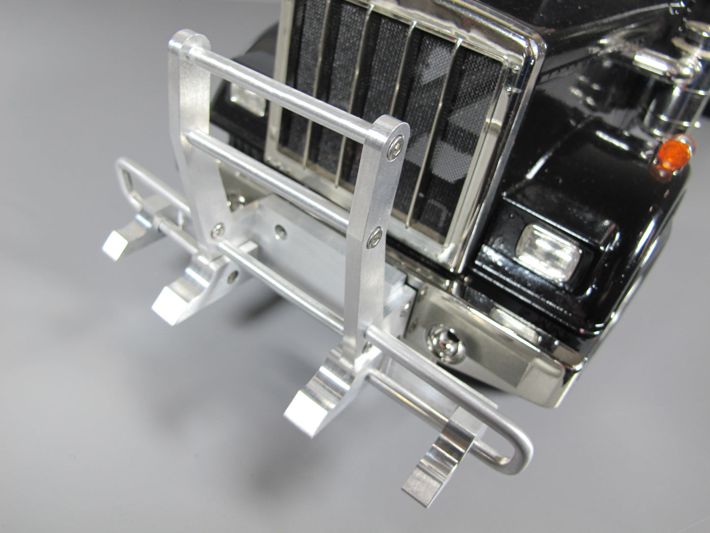Front Aluminum Animal Protector Bumper Guard for Tamiya Toy R/C 1/14 Semi King Hauler Grand Hauler Knight Hauler GlobeLiner Tractor Truck