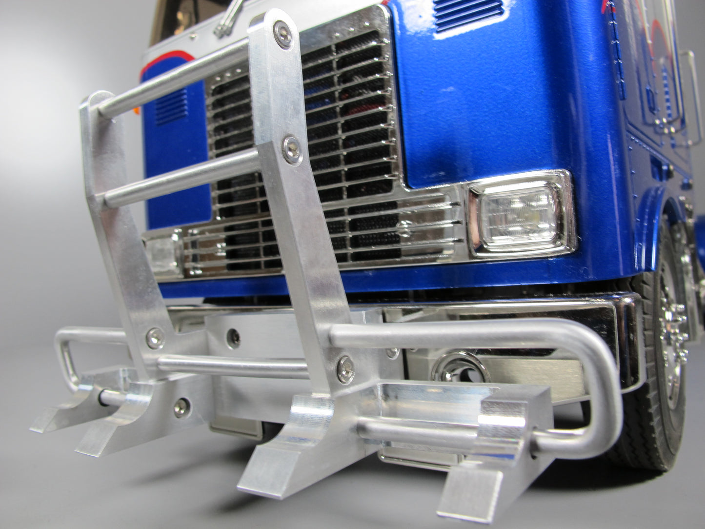 Front Aluminum Animal Protector Bumper Guard for Tamiya Toy R/C 1/14 Semi King Hauler Grand Hauler Knight Hauler GlobeLiner Tractor Truck
