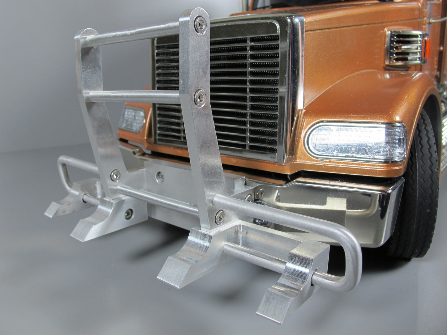 Front Aluminum Animal Protector Bumper Guard for Tamiya Toy R/C 1/14 Semi King Hauler Grand Hauler Knight Hauler GlobeLiner Tractor Truck