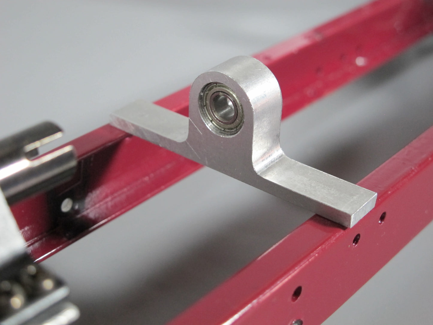 Drive Shaft Axle Holder Bridge Hanger Chassis Mount for Tamiya R/C Toy 1/14 King Hauler Grand Hauler Knight Hauler Cascadia Aeromax Scania Actros Man