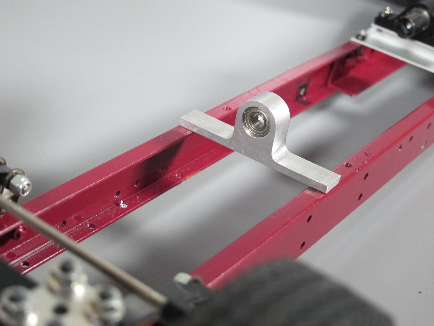 Drive Shaft Axle Holder Bridge Hanger Chassis Mount for Tamiya R/C Toy 1/14 King Hauler Grand Hauler Knight Hauler Cascadia Aeromax Scania Actros Man