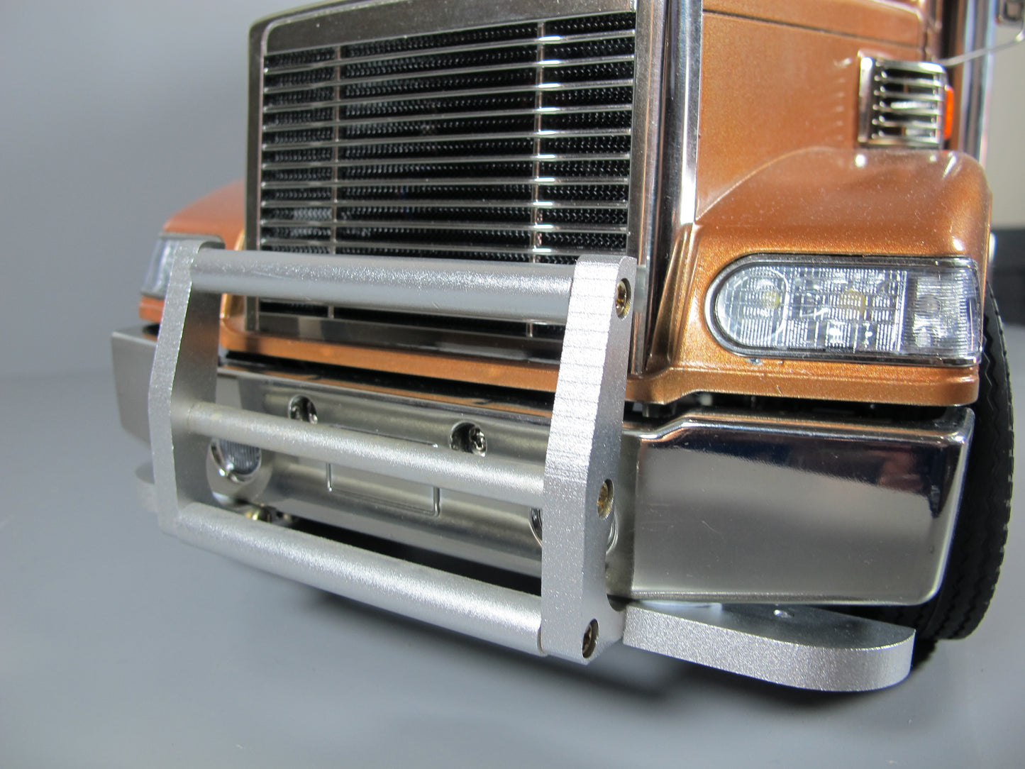 Aluminum Add-on Front Lower Bumper Bull Guard Mount for Tamiya R/C Toy 1/14 Scania Man TGX Knight Hauler Semi Truck