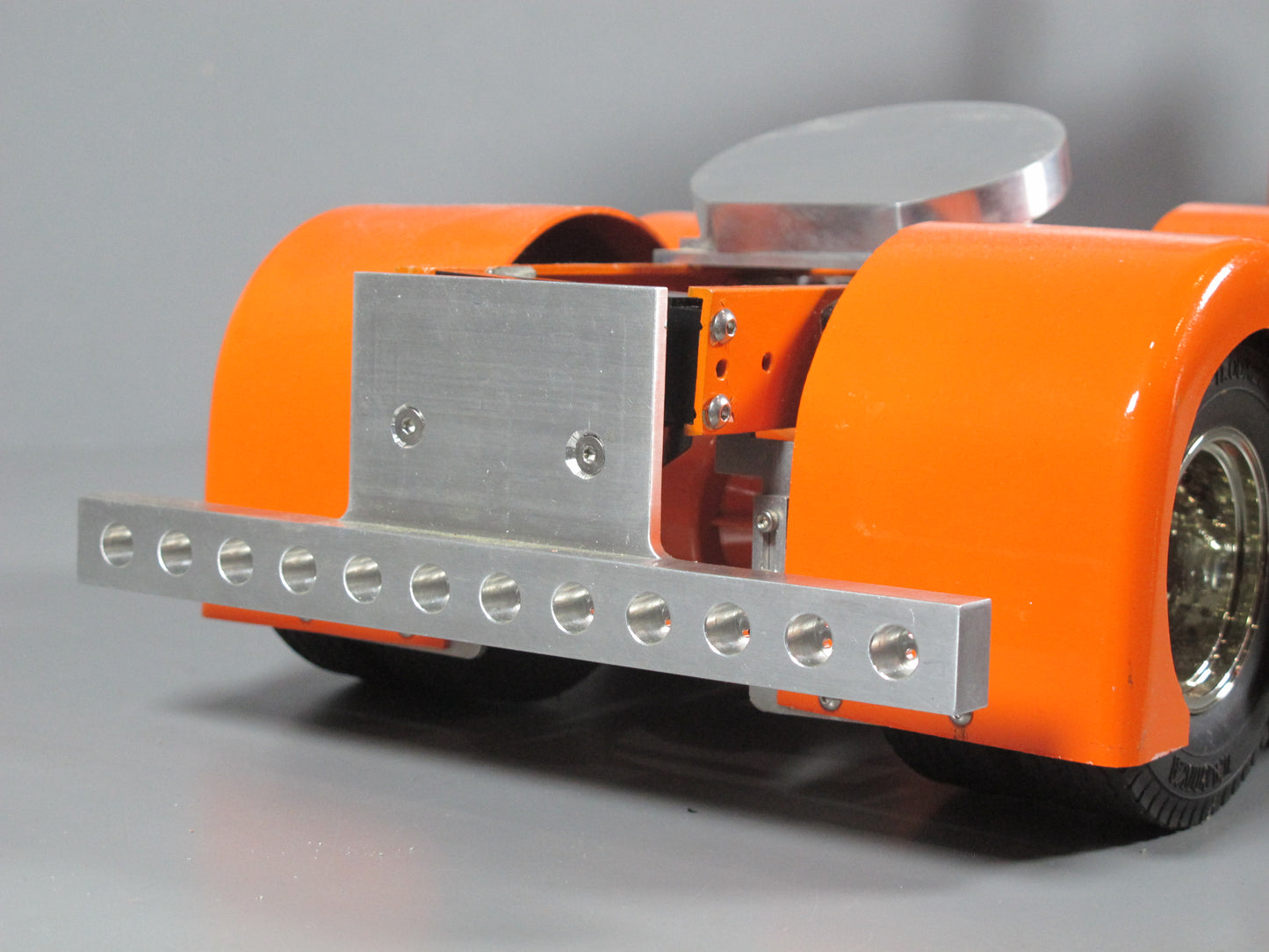 Aluminum Rear T-Bar Style Bumper Guard with Light holes for Tamiya R/C 1/14 King Hauler Grand Hauler Globeliner Semi Truck