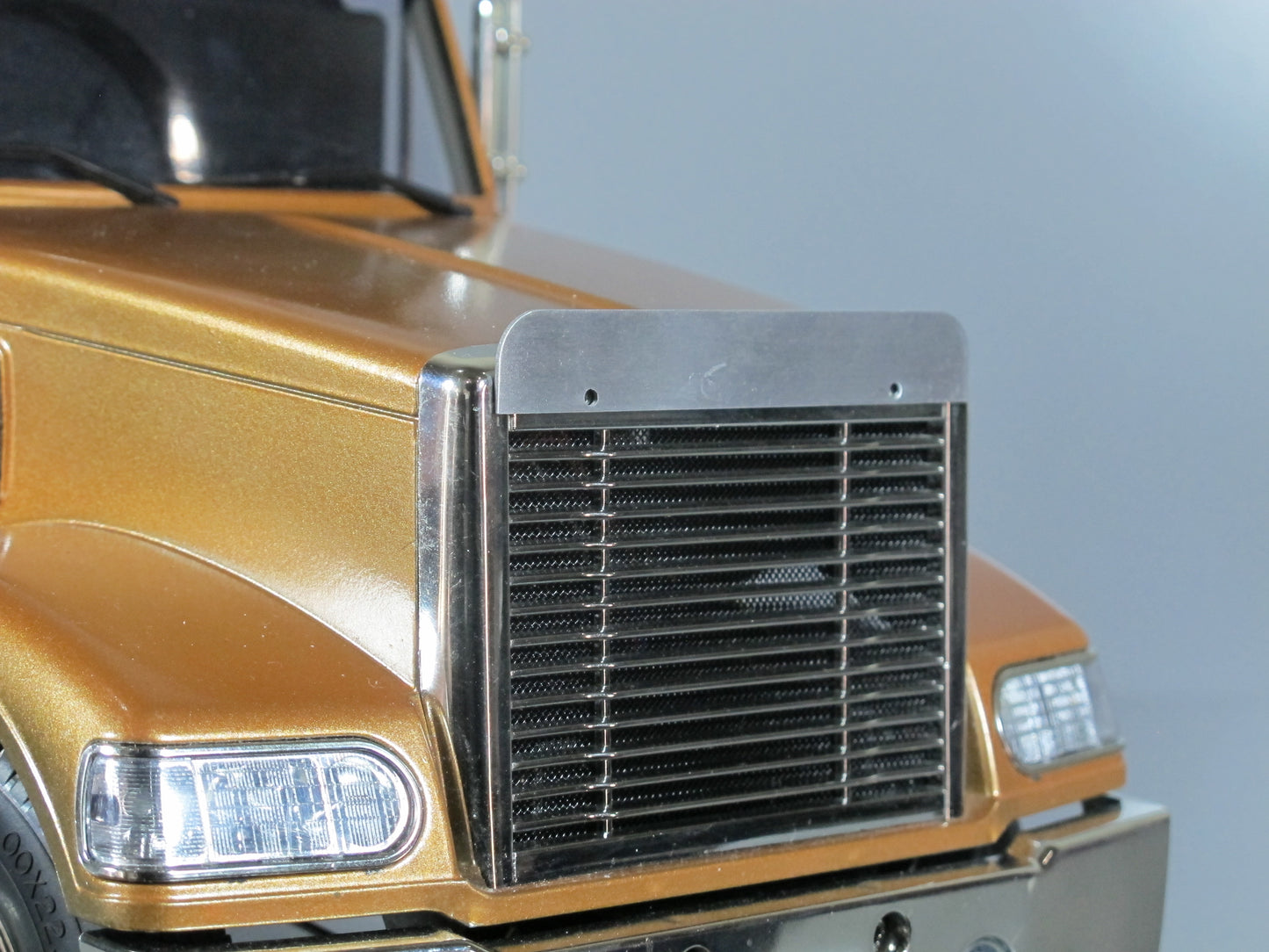 Aluminum Front Hood Stone Deflector Shield for Tamiya Toy R/C 1/14 King Hauler Knight Hauler Grand Hauler F350