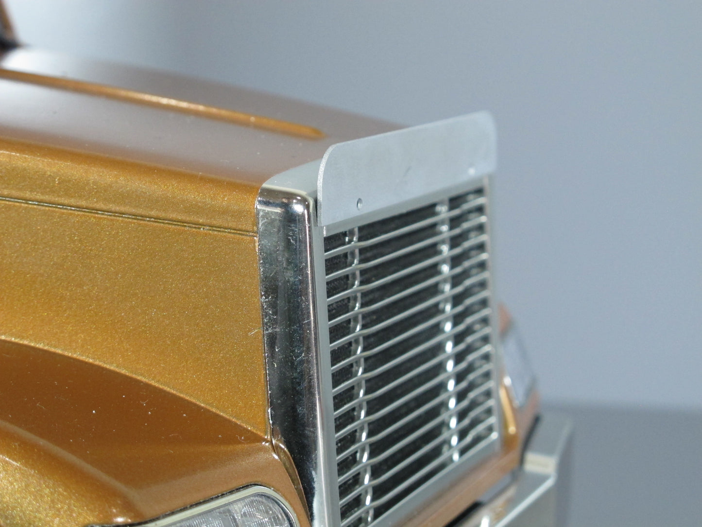 Aluminum Front Hood Stone Deflector Shield for Tamiya Toy R/C 1/14 King Hauler Knight Hauler Grand Hauler F350
