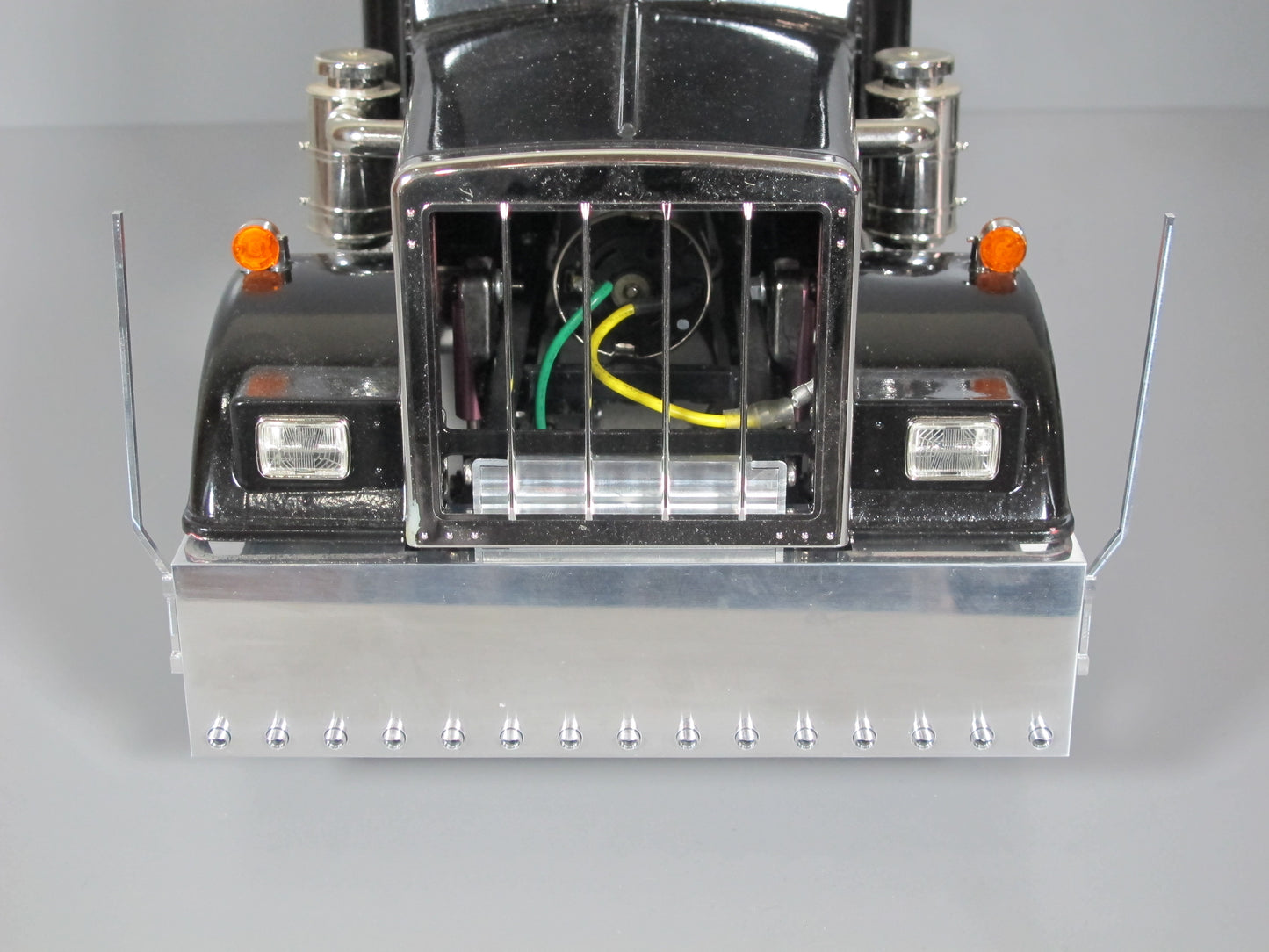 Aluminum Front Bumper with Side Antenna + Cross Member for 1/14 R/C Tamiya 1/14 King Hauler Grand Hauler Knight Hauler Globeliner