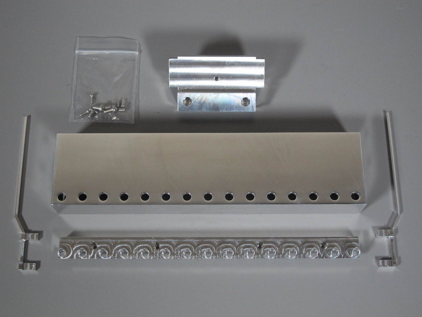 Aluminum Front Bumper with Side Antenna + Cross Member for 1/14 R/C Tamiya 1/14 King Hauler Grand Hauler Knight Hauler Globeliner
