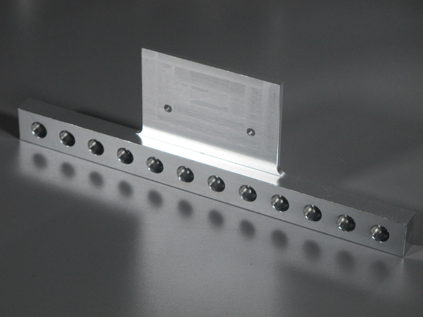 Aluminum Rear T-Bar Style Bumper Guard with Light holes for Tamiya R/C 1/14 King Hauler Grand Hauler Globeliner Semi Truck