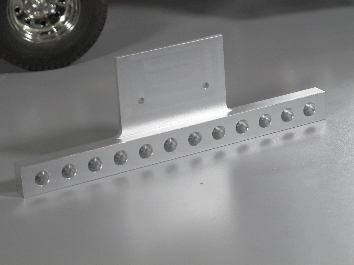 Aluminum Rear T-Bar Style Bumper Guard with Light holes for Tamiya R/C 1/14 King Hauler Grand Hauler Globeliner Semi Truck