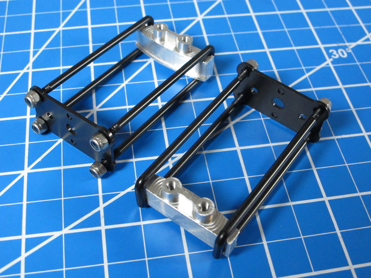 Pair Axle Suspension U-Bolt + Upper Aluminum Leaf Shock Mount Plate for Tamiya 1/10 Juggernaut 1 2 Ford F350