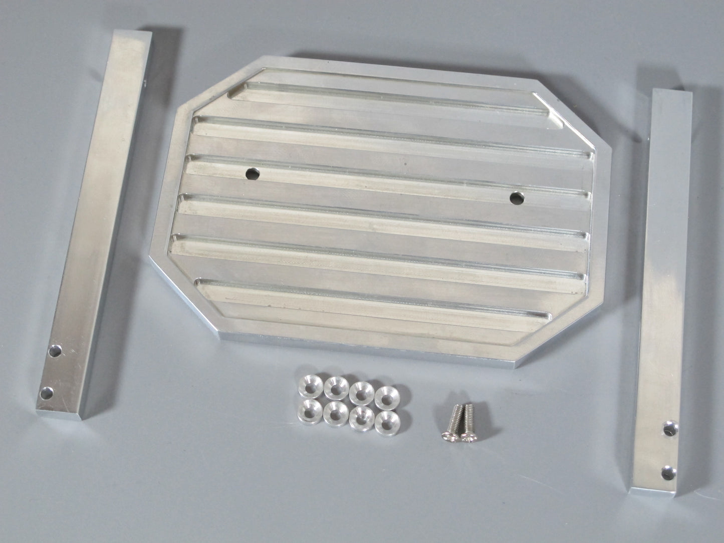 Aluminum Rear Back Chassis Mount Headache Rack Stand Plate for Tamiya R/C Toy 1/14 King Hauler Knight Hauler Grand Hauler Semi Globeliner Scania Freightliner Aeromax