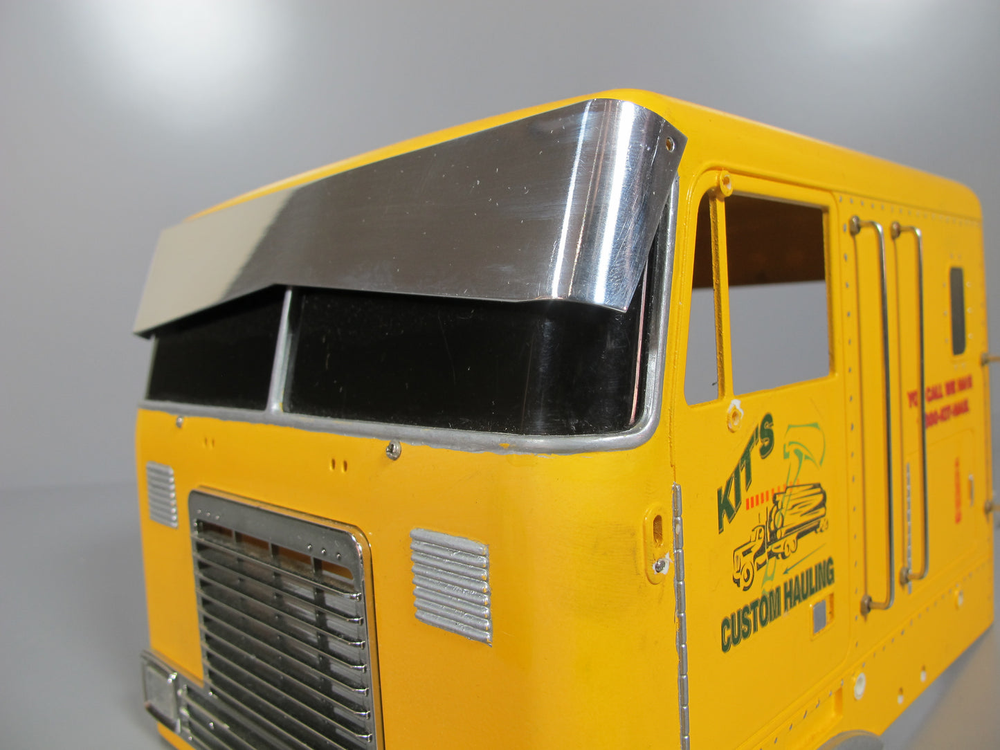 Aluminum Bowtie Style Sun Visor Block Mount Plate for Tamiya R/C 1/14 GlobeLiner Semi Truck